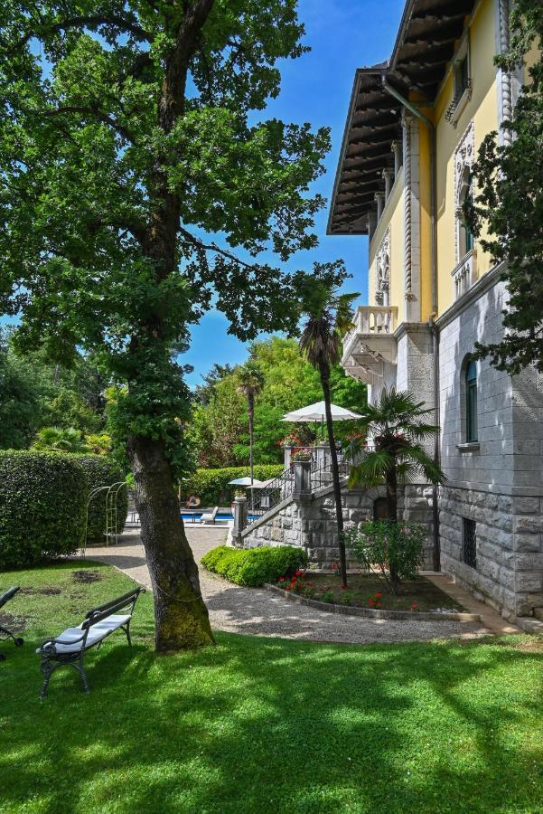 Hotel Villa Astra Lovran Buitenkant foto
