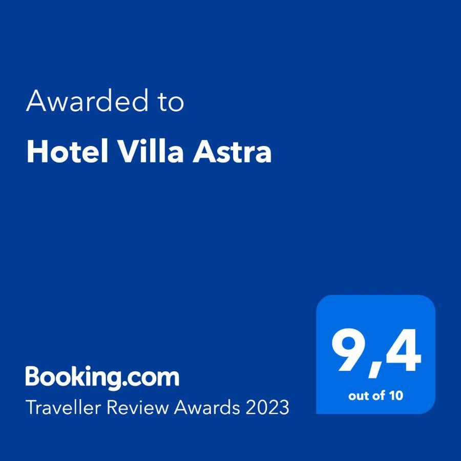 Hotel Villa Astra Lovran Buitenkant foto