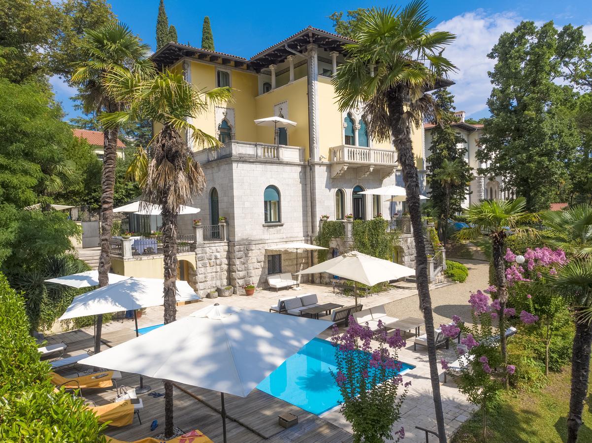 Hotel Villa Astra Lovran Buitenkant foto