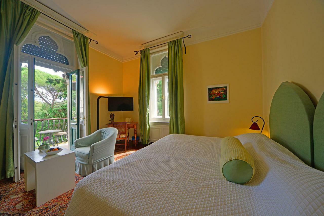 Hotel Villa Astra Lovran Buitenkant foto